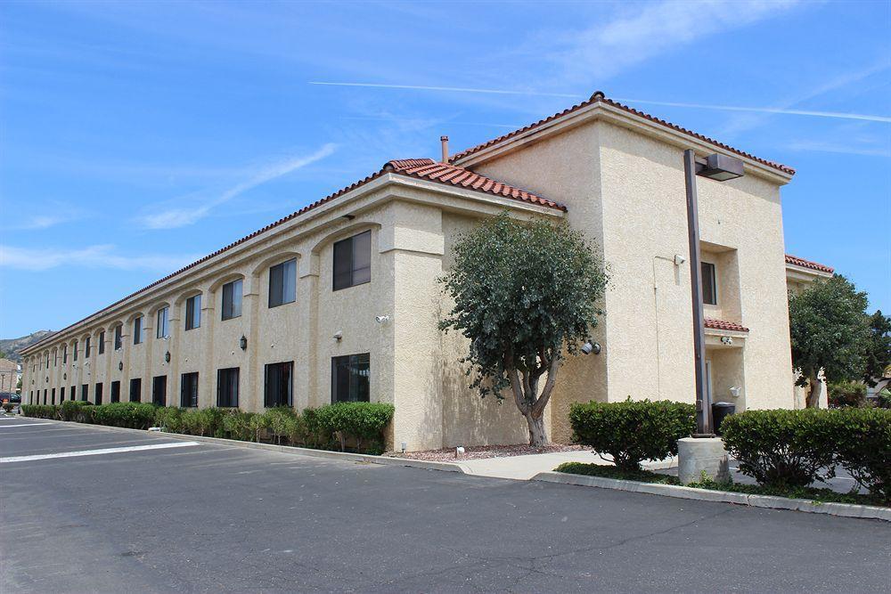 Ocean Gateway Inn Santa Paula Exterior photo