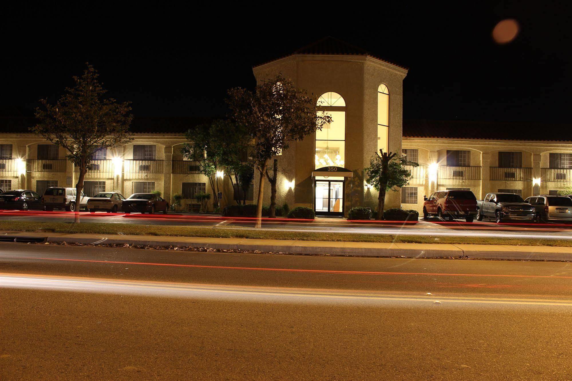 Ocean Gateway Inn Santa Paula Exterior photo